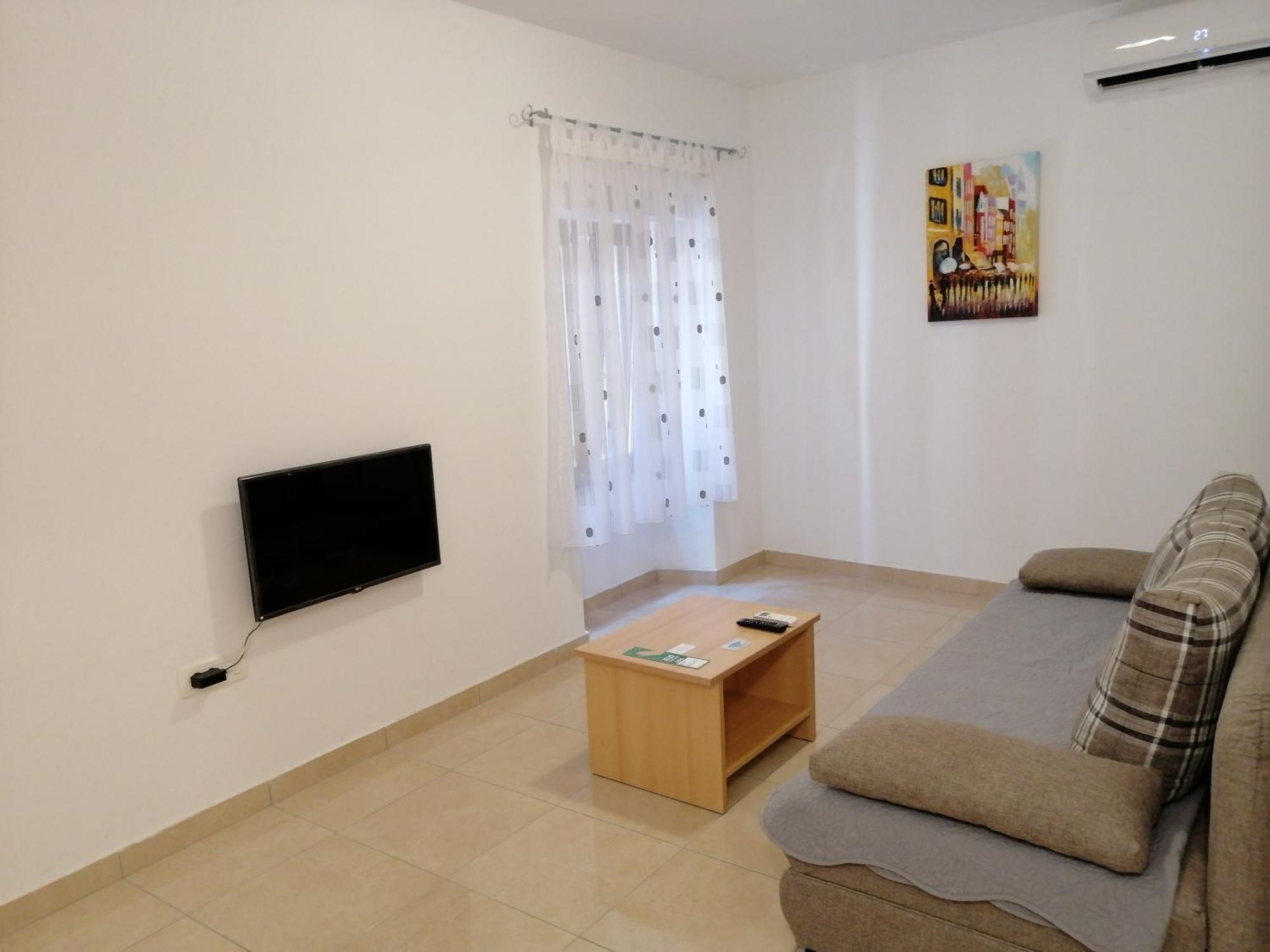 Apartment Elena Бале Стая снимка