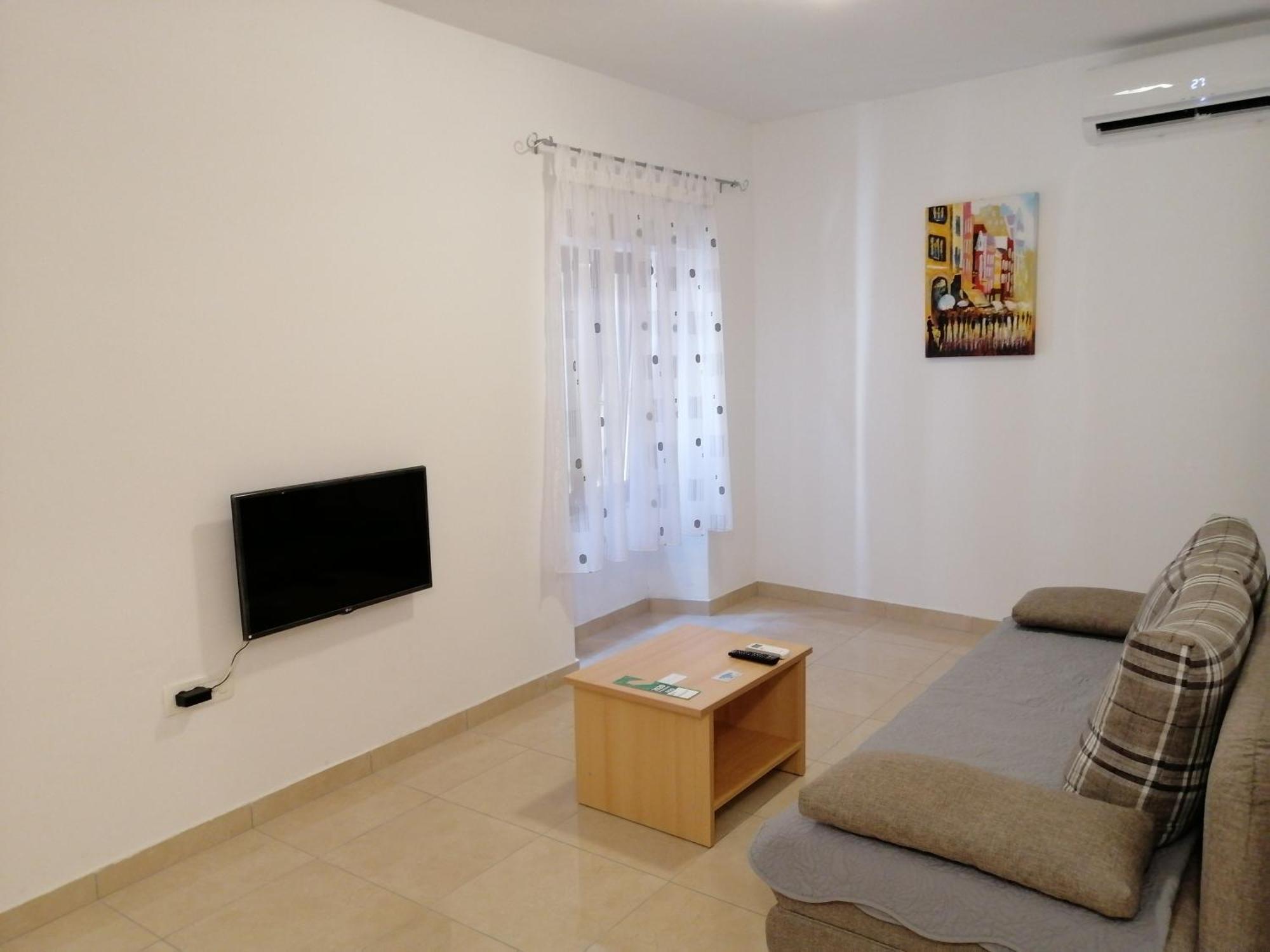 Apartment Elena Бале Стая снимка